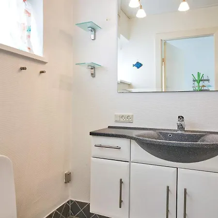 2 Person In Aakirkeby-by Traum Ferienhaus Vester Somarken