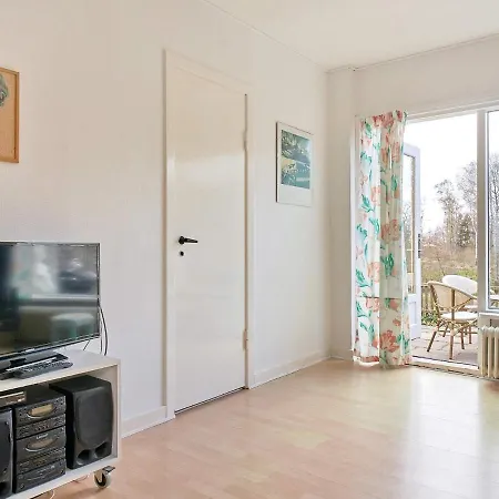 2 Person In Aakirkeby-by Traum Ferienhaus Vester Somarken